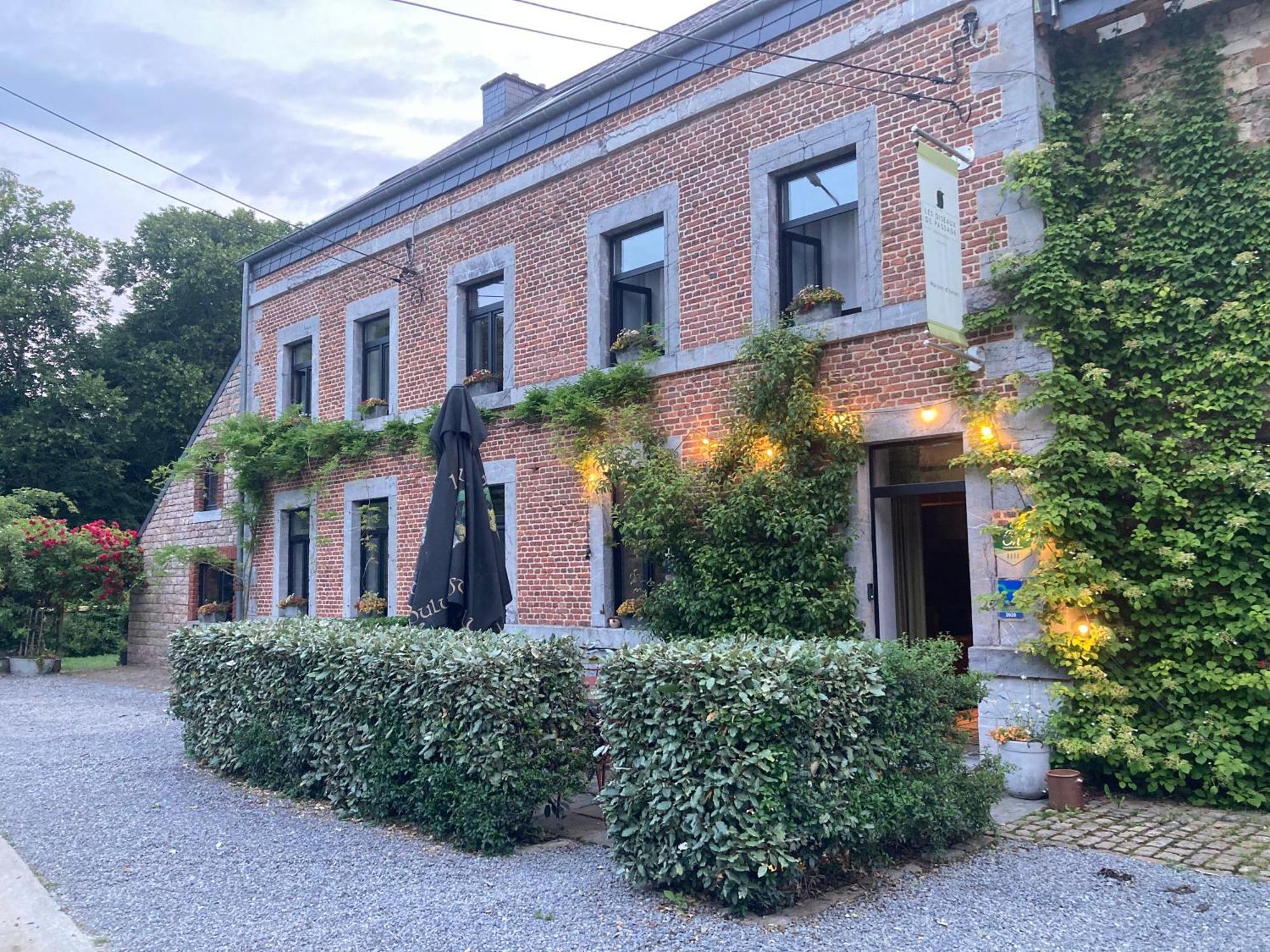 B&B Les Oiseaux De Passage Harre Exterior foto